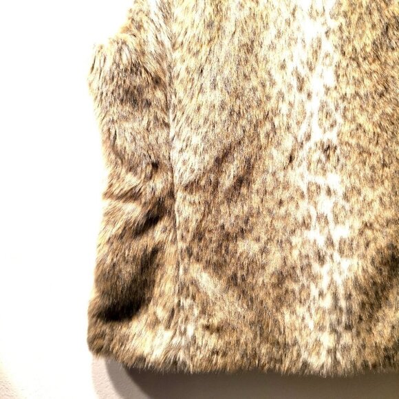 Banana Republic Women's M Fuzzy Furry Brown Vest - Picture 9 of 10